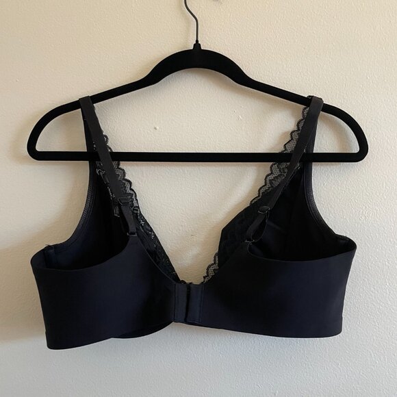 SOMA Essentials Unlined Lace Trim Plunge - Picture 3 of 3